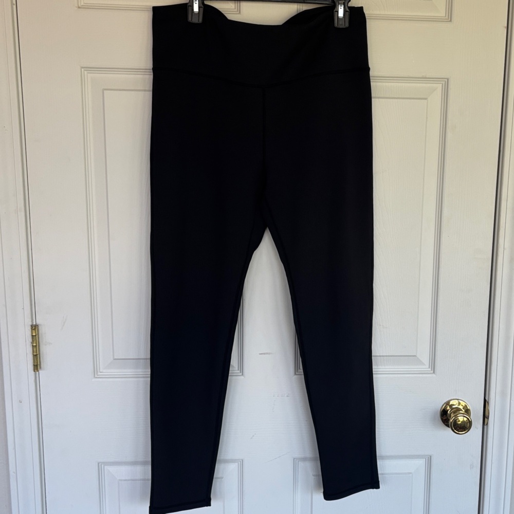 Mono B Black High-Waist Skinny Ponte Leggings